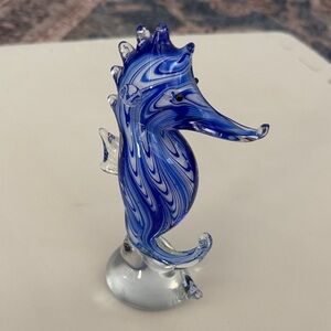 Vinci by Dynasty Gallery Blue & White Fused Blown Glass Seahorse Collectible